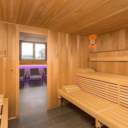 Апартаменти First Waterkantsuite *