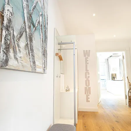 First Waterkantsuite 아파트 *