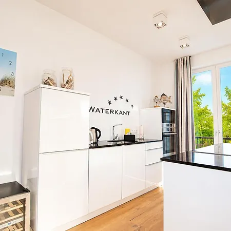 First Waterkantsuite Apartman